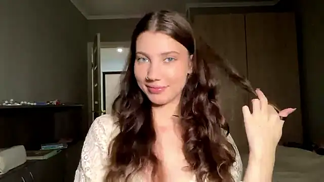 ShandyTreys online show from April 2026 04:37:01 PM