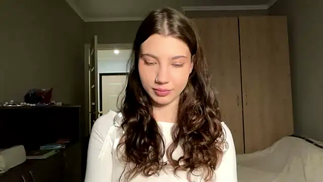 ShandyTreys online show from April 2026 01:09:02 PM