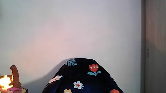 Snapshot of zyra_vex chatting on March 2026 12:17:02 AM zyra vex online show from March 2026 12:17:02 AM