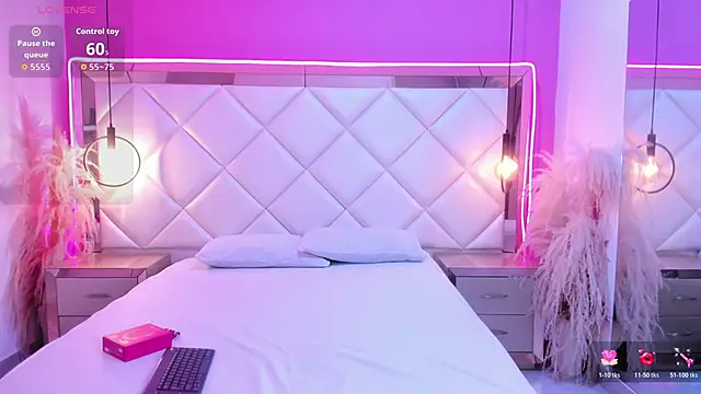 khathieeBelle online show from April 2026 06:42:01 PM