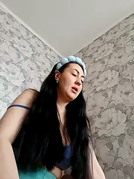 regina6125 online show from April 2026 05:10:01 AM