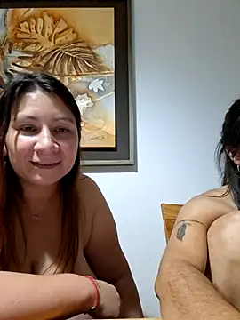 Gia-and-Lara online show from April 2026 12:32:01 AM