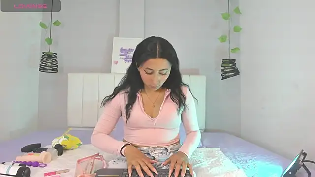 Khalessy j online show from April 2026 09:37:02 PM