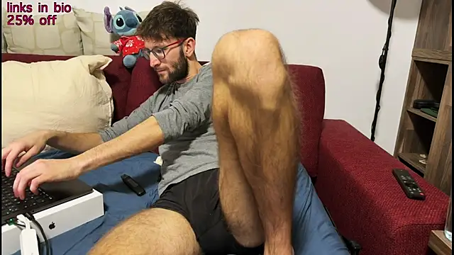 Snapshot of SoloUno0 chatting on April 2026 07:14:01 PM SoloUno0 online show from April 2026 07:14:01 PM