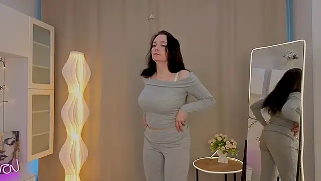 KaraNeagle online show from April 2026 06:25:01 AM