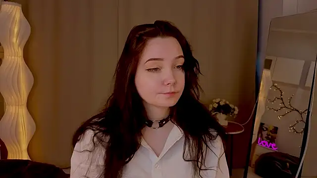 KaraNeagle online show from April 2026 06:19:01 AM