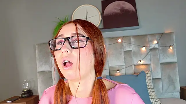 StarrMoon   online show from April 2026 03:18:01 AM