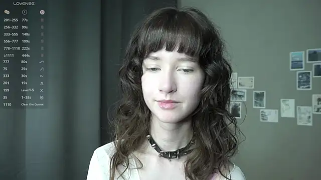 DellaLeck online show from April 2026 08:25:02 PM