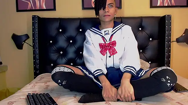 romeo laurient online show from April 2026 05:24:01 PM