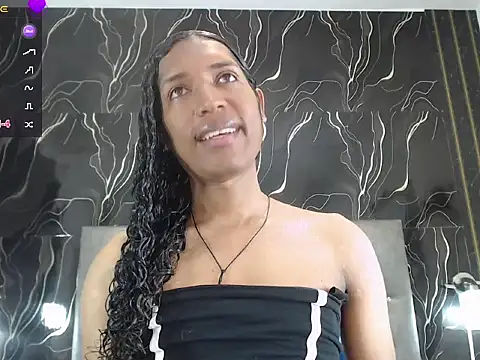 Mia Coock online show from March 2026 01:33:02 PM