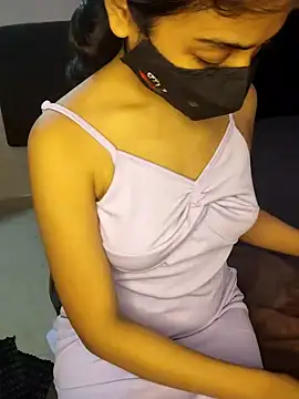 ALIZA FENDY online show from April 2026 04:28:02 PM