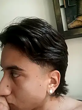 EsmeraldaNaim online show from April 2026 02:34:01 PM