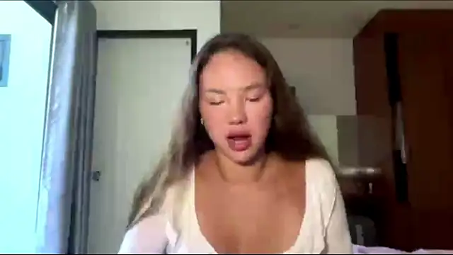 kamila 18 french online show from March 2026 05:07:01 AM