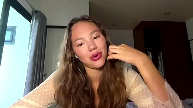 kamila 18 french online show from April 2026 02:12:02 AM