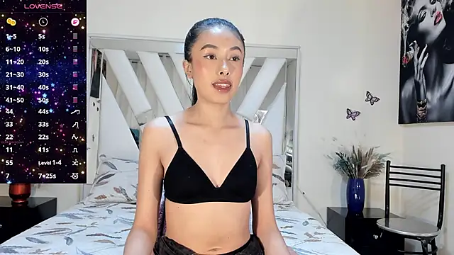 Snapshot of candy_skyy chatting on April 2026 08:31:01 PM candy skyy online show from April 2026 08:31:01 PM