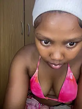 Prettiestheavenly online show from April 2026 10:29:01 PM