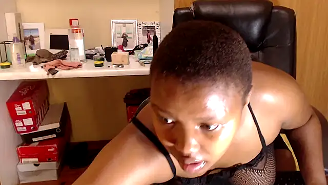 Prettiestheavenly online show from April 2026 04:08:01 PM