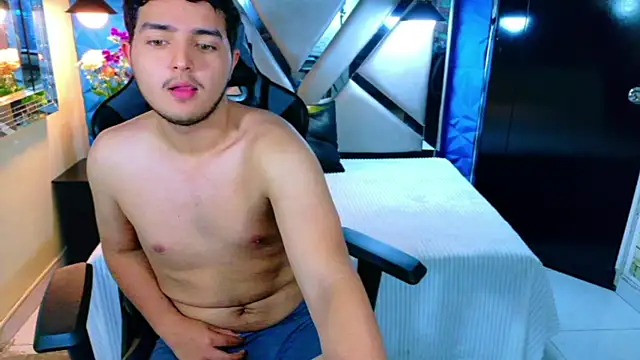 Oliver Jamees online show from April 2026 12:02:01 PM