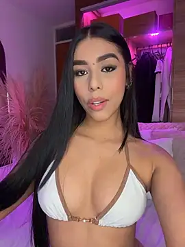 Rossie Blooms online show from April 2026 10:11:02 PM