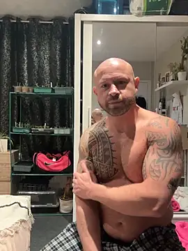 Snapshot of PeachyBlondieandThongman chatting on March 2026 12:04:01 AM PeachyBlondieandThongman online show from March 2026 12:04:01 AM