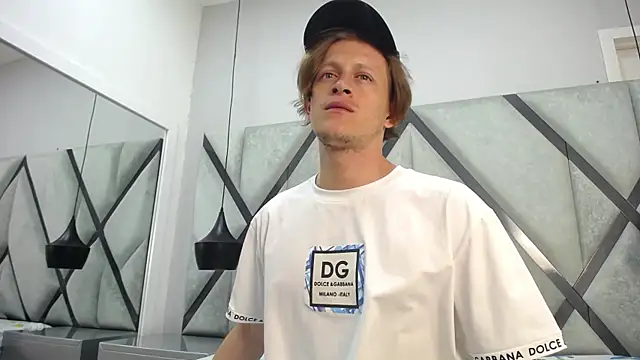 Snapshot of Anthonny_Vegas chatting on April 2026 12:46:02 AM Anthonny Vegas online show from April 2026 12:46:02 AM