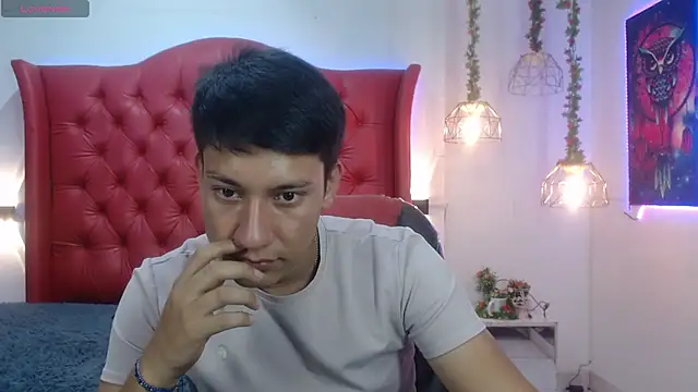 Snapshot of DominantBoy4 chatting on April 2026 09:16:02 PM DominantBoy4 online show from April 2026 09:16:02 PM