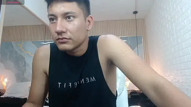 Snapshot of DominantBoy4 chatting on May 2026 07:41:01 PM DominantBoy4 online show from May 2026 07:41:01 PM
