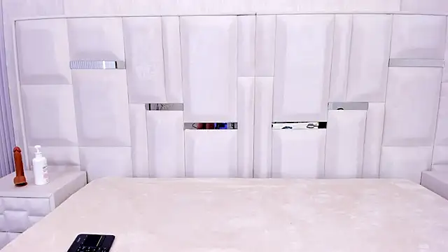 breenda01 online show from April 2026 03:56:01 AM