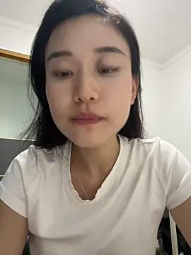 Snapshot of A-Kristen chatting on April 2026 04:12:02 PM A-Kristen online show from April 2026 04:12:02 PM