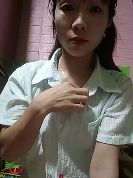 AmyLinee01 online show from May 2026 10:12:02 AM