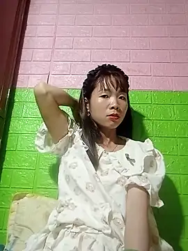 AmyLinee01 online show from May 2026 11:21:02 PM