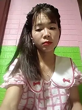 AmyLinee01 online show from May 2026 05:48:02 AM