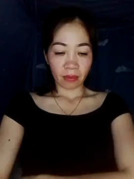 Snapshot of -Lunou- chatting on April 2026 05:10:01 PM -Lunou- online show from April 2026 05:10:01 PM