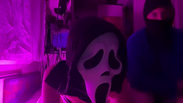 SilentScreamsVan- online show from April 2026 08:43:02 PM