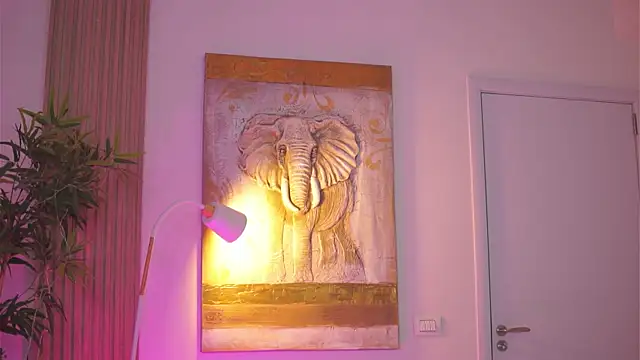 LatinaMorene online show from July 2026 07:27:01 PM