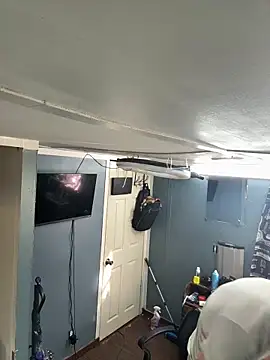 BWCloverboyy online show from March 2026 10:02:02 PM