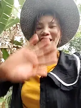 Ruby Lucy online show from March 2026 12:32:02 AM