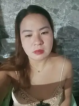 Amazingurlx online show from May 2026 10:48:01 PM
