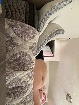 DaddysLiLNaughtyWife online show from March 2026 04:57:01 PM