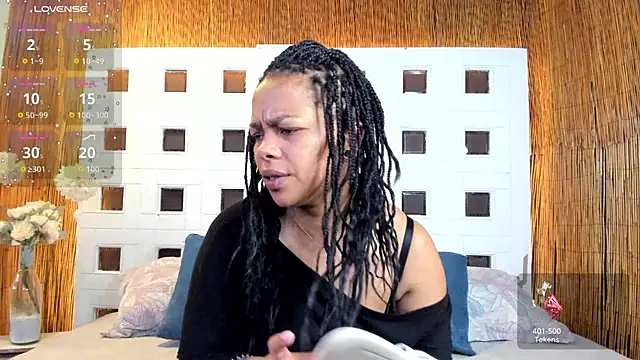 Snapshot of andreazoe chatting on April 2026 02:00:02 PM andreazoe online show from April 2026 02:00:02 PM