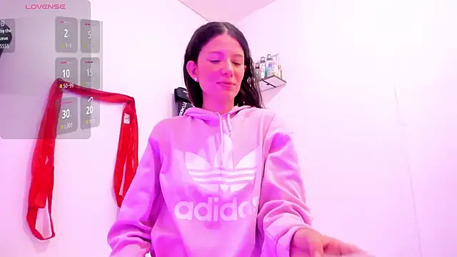 Snapshot of sofy_bonnet1 chatting on April 2026 12:28:01 PM sofy bonnet1 online show from April 2026 12:28:01 PM