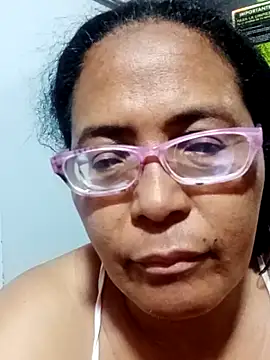 sexymomsn online show from May 2026 12:01:02 PM