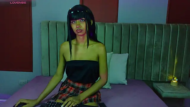 Snapshot of miablanc_cr chatting on April 2026 12:32:01 PM miablanc cr online show from April 2026 12:32:01 PM