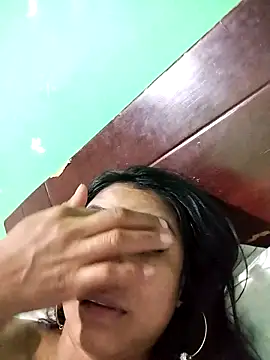 Snapshot of AngelicaStorms chatting on April 2026 01:21:01 AM AngelicaStorms online show from April 2026 01:21:01 AM