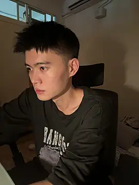 Snapshot of CalvinHY chatting on July 2026 03:30:01 AM CalvinHY online show from July 2026 03:30:01 AM