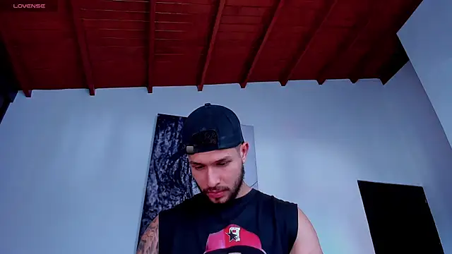 Snapshot of Santos_ramirez1 chatting on April 2026 01:09:02 PM Santos ramirez1 online show from April 2026 01:09:02 PM