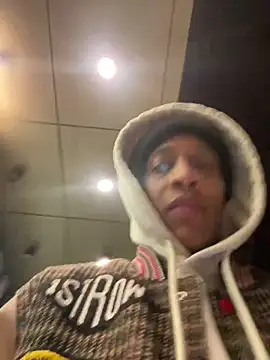 Snapshot of PHAT_FTM_KLIT87 chatting on April 2026 04:10:02 AM PHAT FTM KLIT87 online show from April 2026 04:10:02 AM