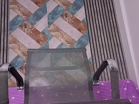 Linda londres online show from April 2026 03:04:02 AM