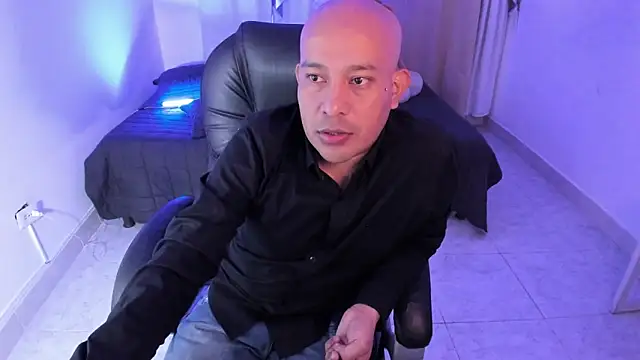 Takumii boy online show from March 2026 05:33:01 AM