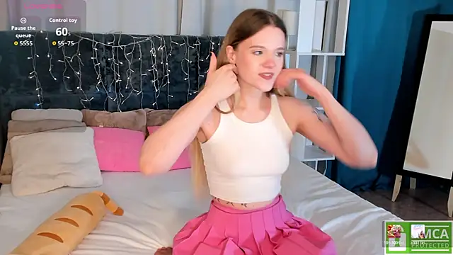 Snapshot of Emma_peach chatting on March 2026 09:53:02 AM Emma peach online show from March 2026 09:53:02 AM